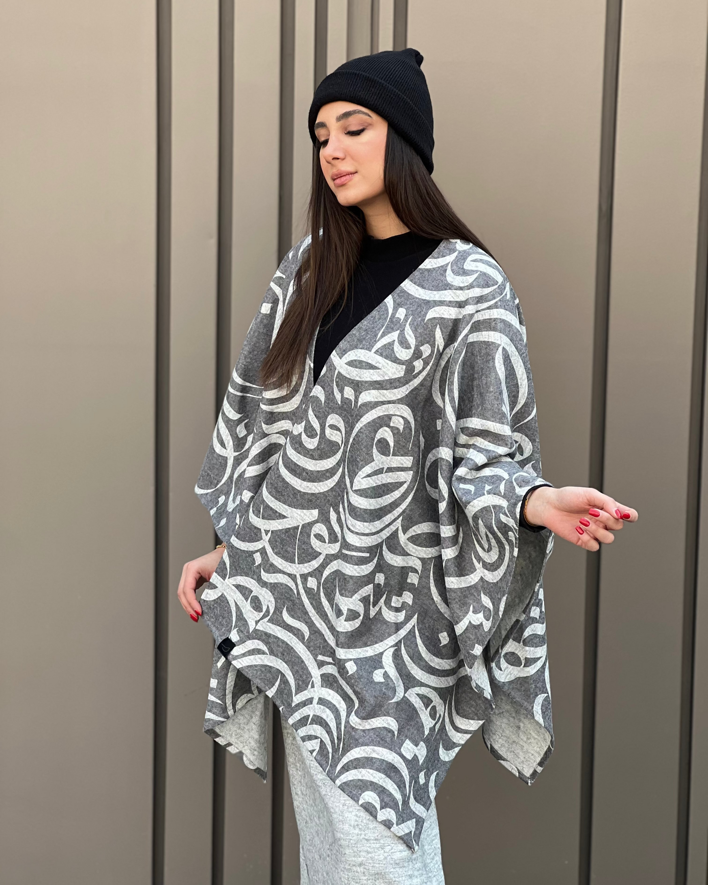 Rakhshân (Radiant) Poncho